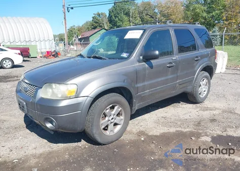 2005 Ford Escape Limited from USA, damaged, VIN 1FMCU94185KA94998